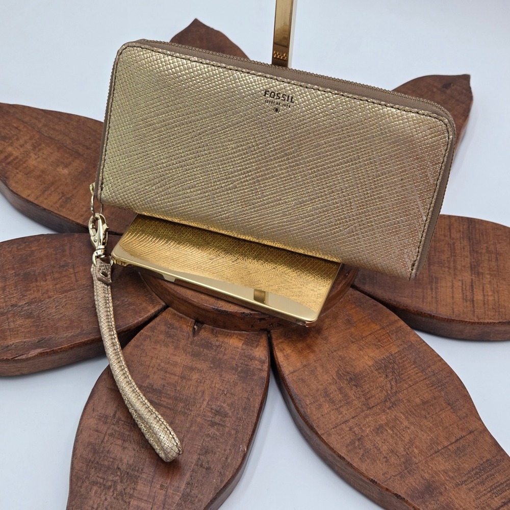 Fossil Logan Zip Around Clutch Wallet Metallic Gold Snake Embossed 8" x 4"